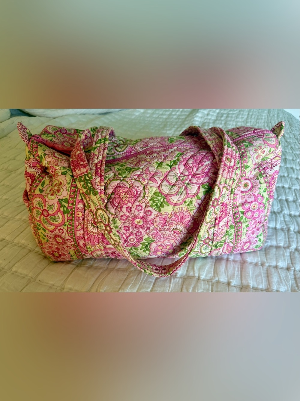 Vera Bradley Petal Pink Small Duffle Retired Pattern – Excellent Condition
